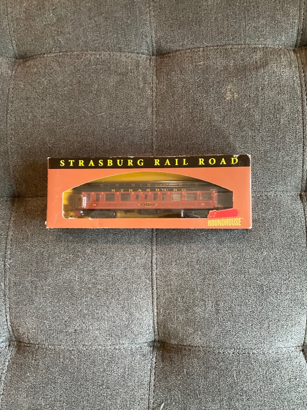 HO Roundhouse 99252 Strasburg Railroad Marian Business Passenger Car #88